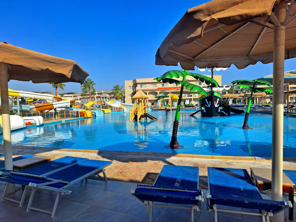 Pool Pickalbatros Royal Moderna Resort-Sharm El Sheikh