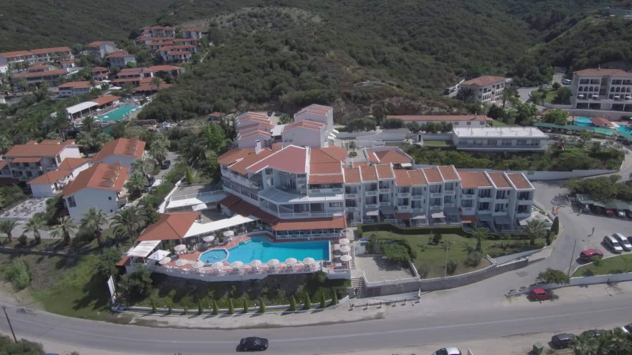 Außenansicht Akti Ouranoupolis