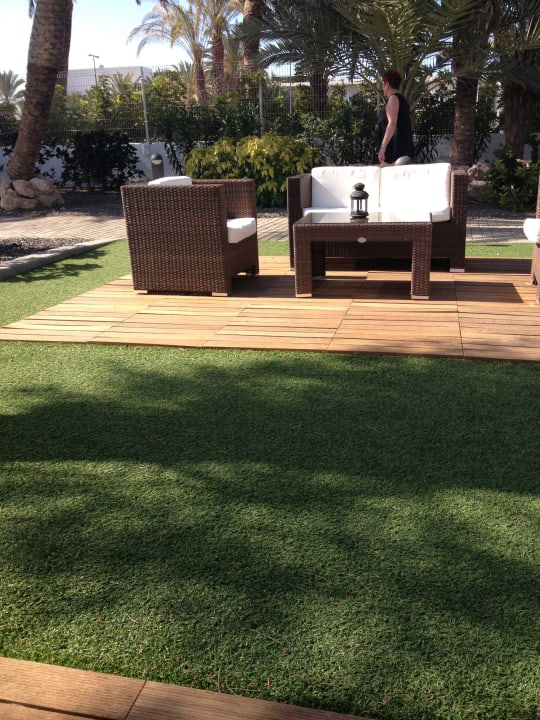 In der Gartenanlage R2 Romantic Fantasia Suites - Adults only