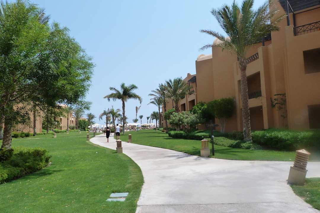 По дорожке к морю Stella Beach Resort & Spa Makadi Bay