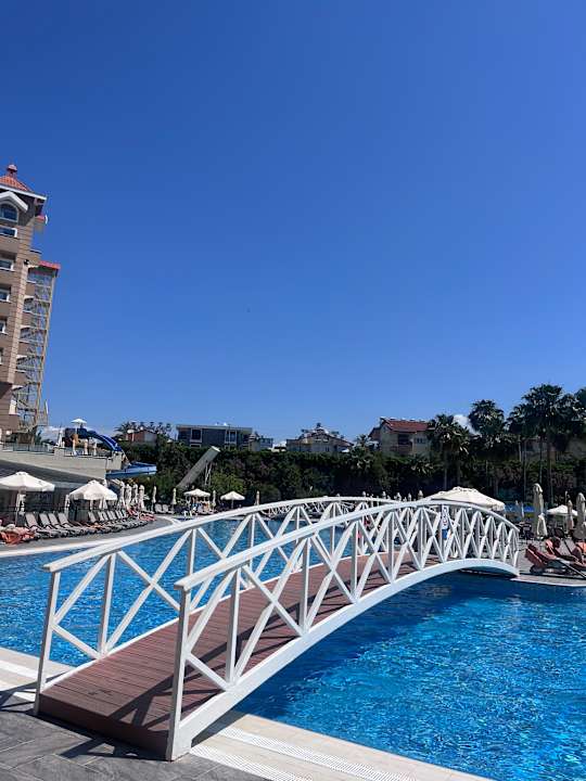 Pool Side Mare Resort & Spa