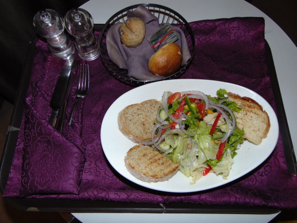 Gastro Crowne Plaza Nairobi Airport