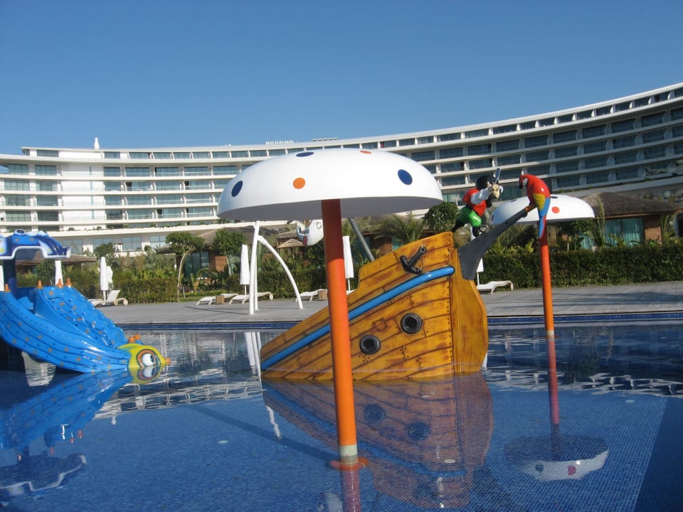 Бассейн Maxx Royal Belek Golf Resort