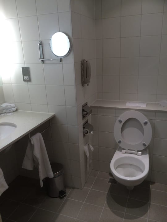 Das Bad Novotel London Stansted Airport