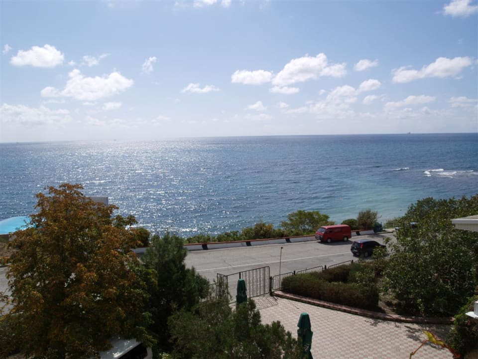 Вид с aдминистративного корпуса Holiday Village Sadko / База отдыха Садко