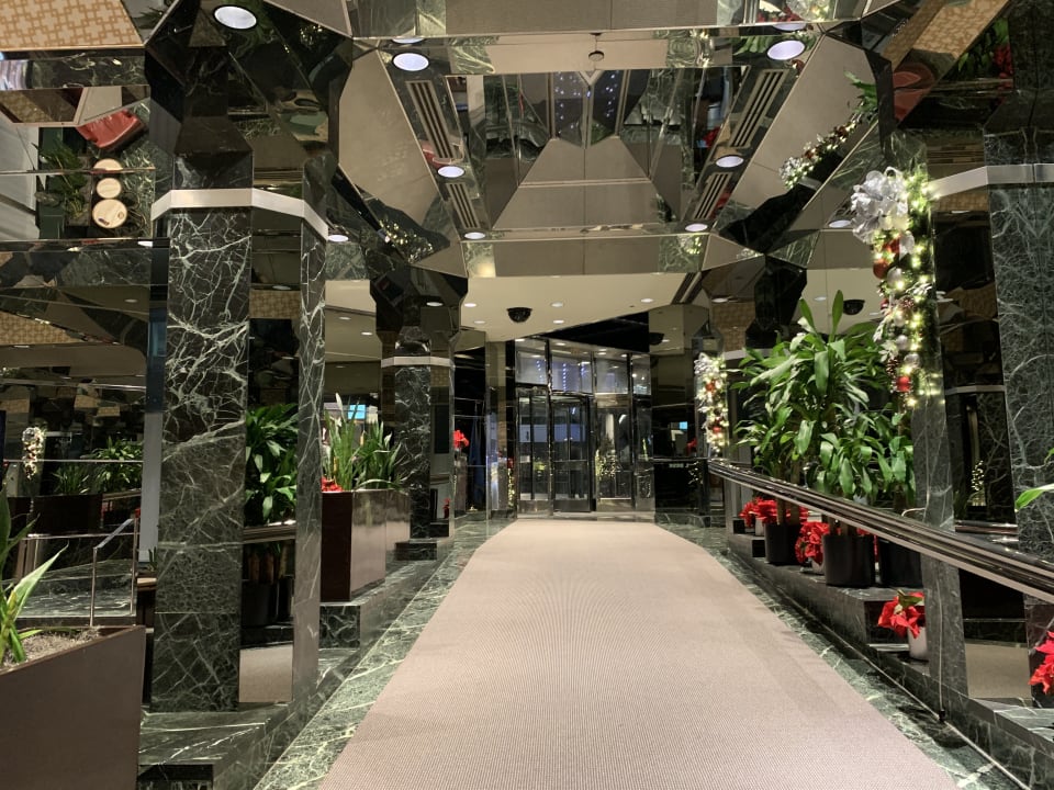 Lobby Millennium Hilton New York One UN Plaza
