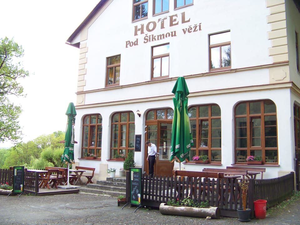 Mitten in der Natur gelegen,mit vielen Wanderwegen Hotel pod Šikmou Věží