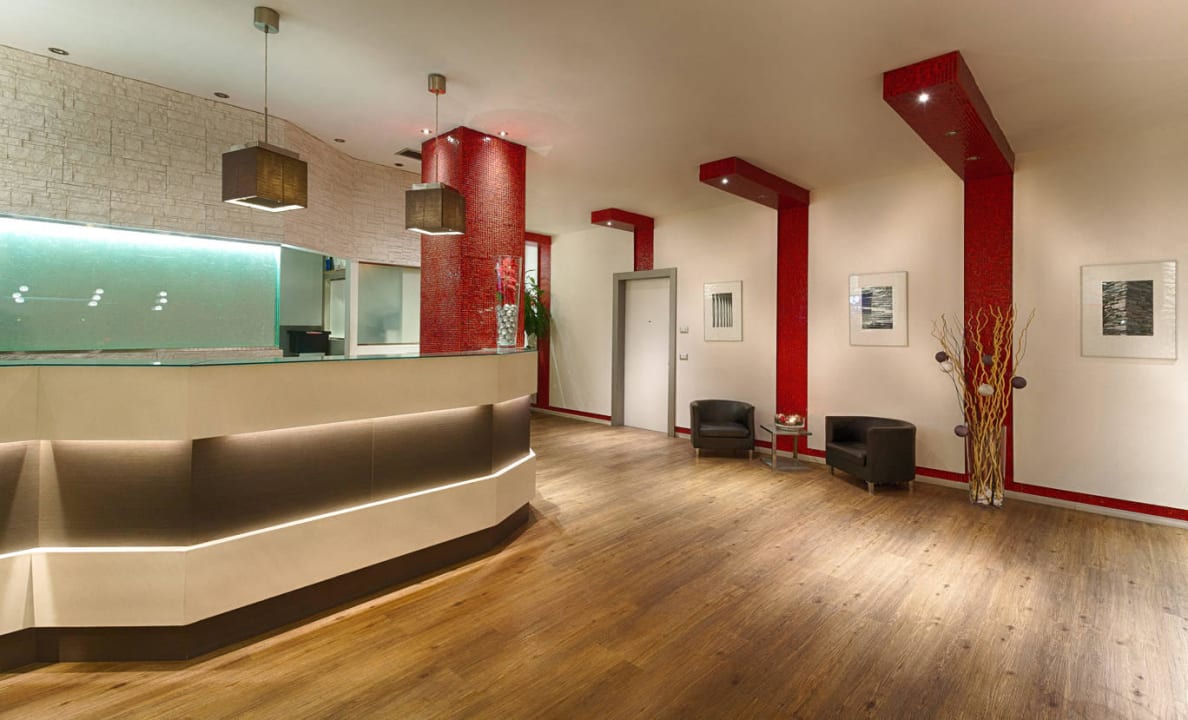 Reception Hotel Raganelli