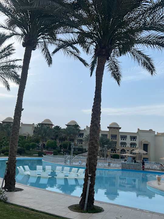 Pool Serenity Alpha Beach