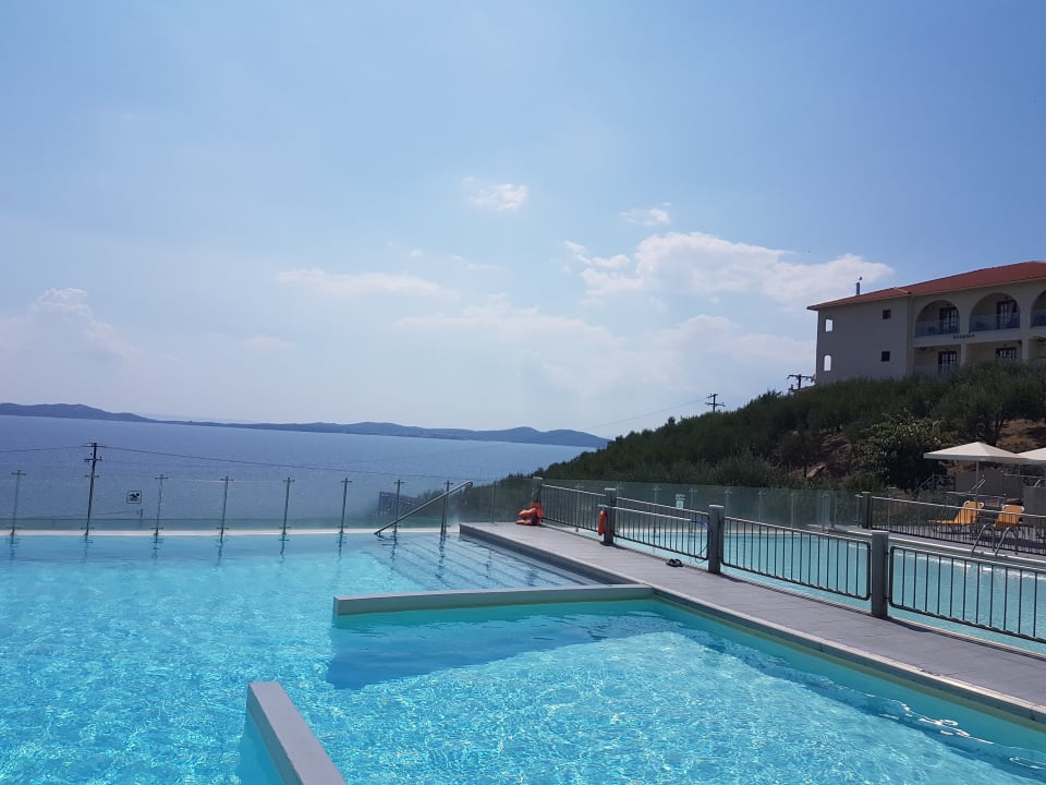 Zimmer Akrathos Beach Hotel