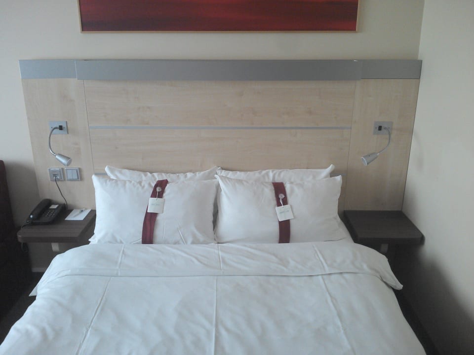 Doppelbett Premier Inn Stuttgart Airport