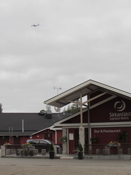 Außenansicht Hotel Lapland Sirkantahti