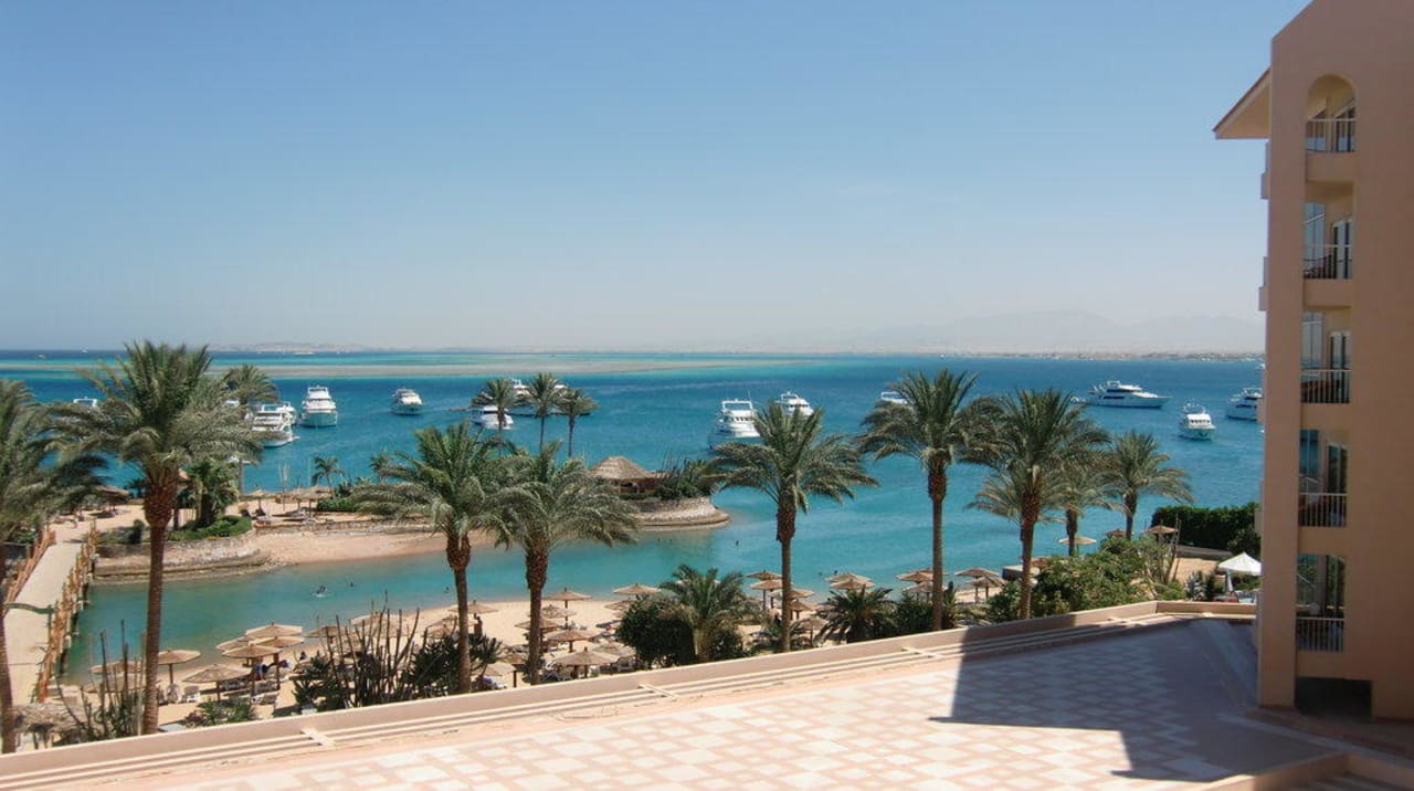 Blick vom Zimmer aufs Meer Marriott Hurghada Beach Resort