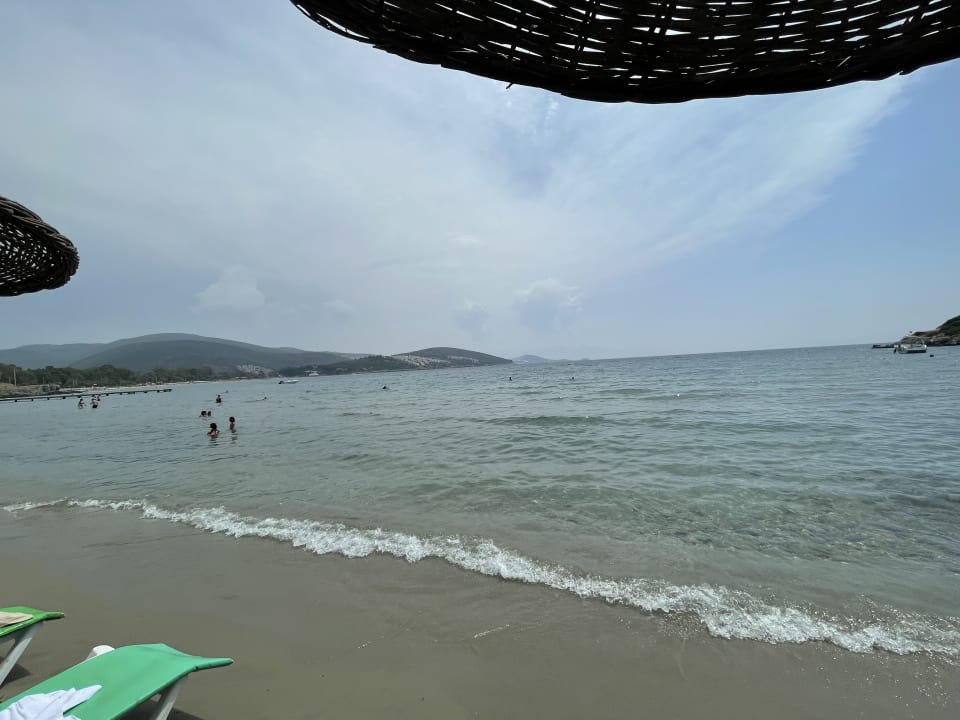 Strand Tusan Beach Resort