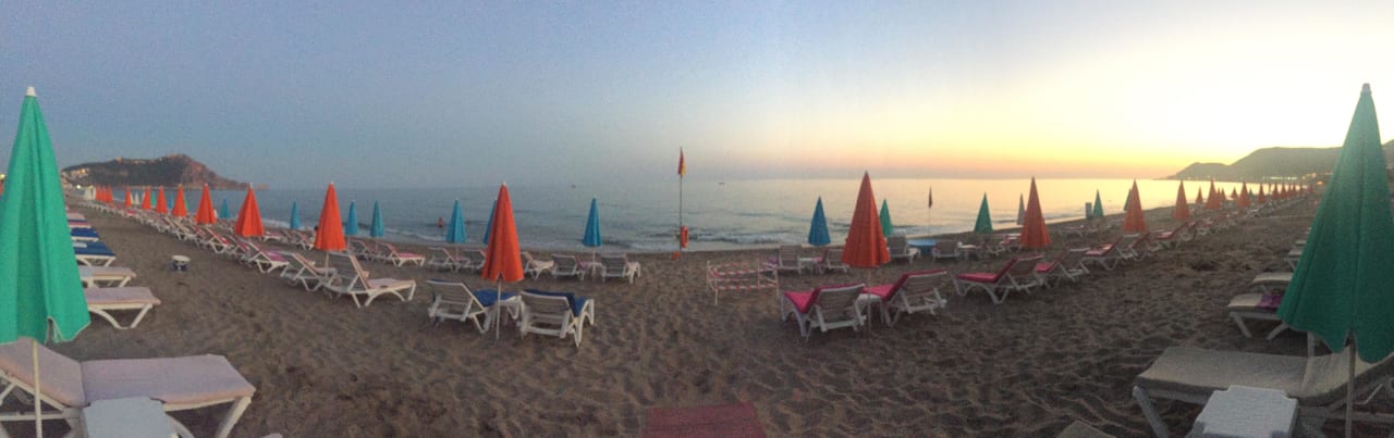 Beach 22 Kleopatra Life Hotel