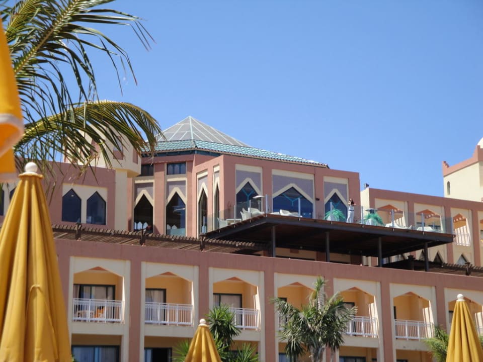 Blick zur Restaurant- und Lobbyterrasse H10 Playa Esmeralda - Adults only