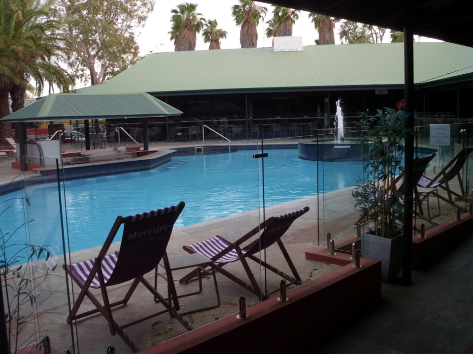 Pool Mercure Alice Springs Resort