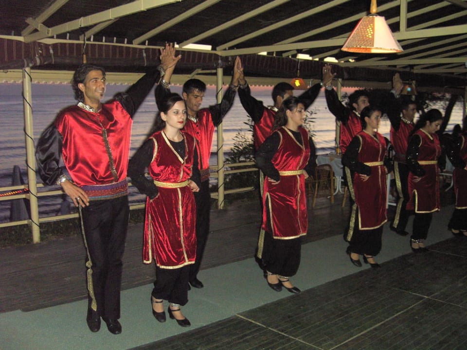 Türkischer Abend mit Tanzgruppe in Originaltracht Clover Magic Nova Beach