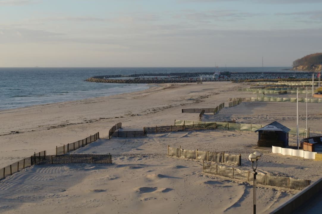 Strandhotel/Blick zum Yachthafen Strandhotel Grömitz