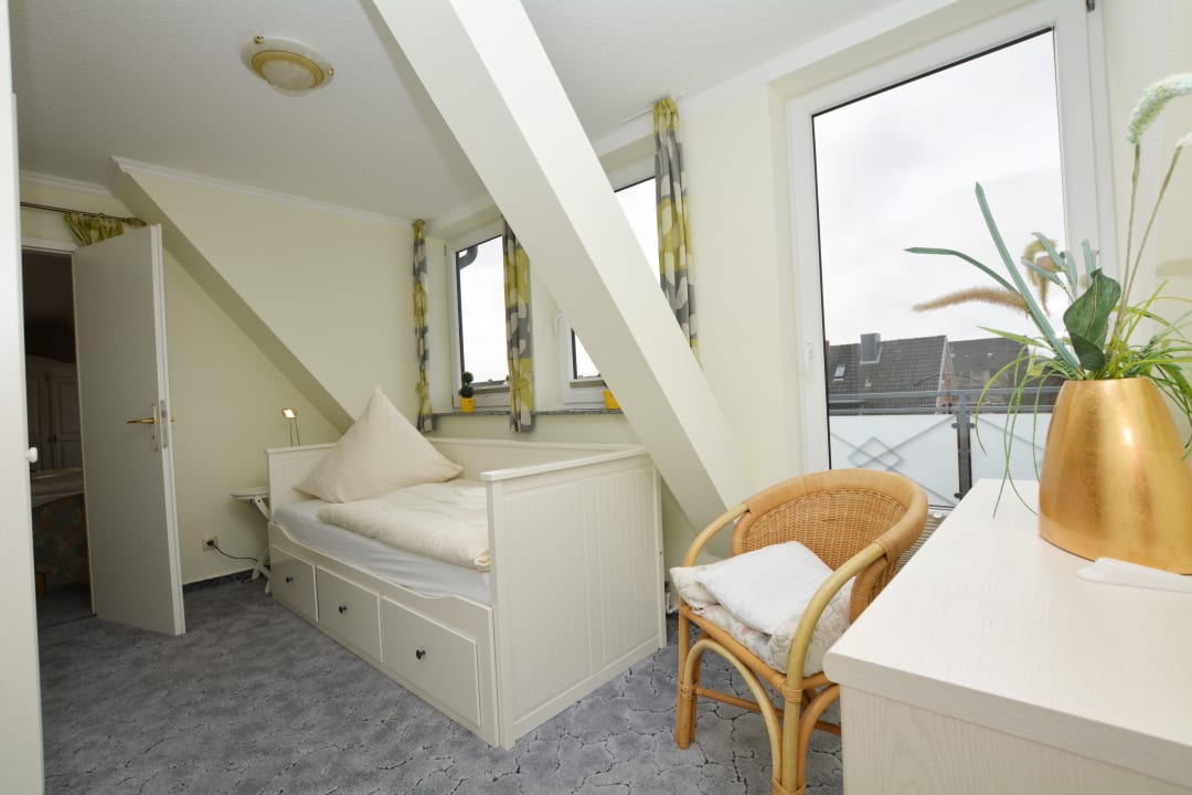 Zimmer Hotel Pension Anjo