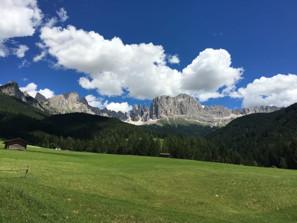Ausblick Cyprianerhof Dolomit Resort