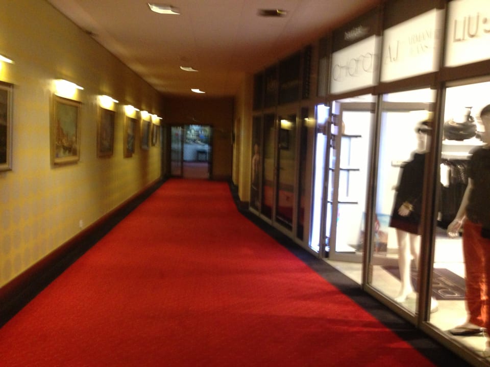 Weg zum Spa Hotel Aquarius Spa