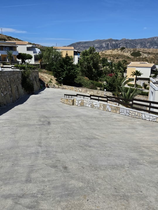 Gartenanlage Grand Blue Beach Hotel