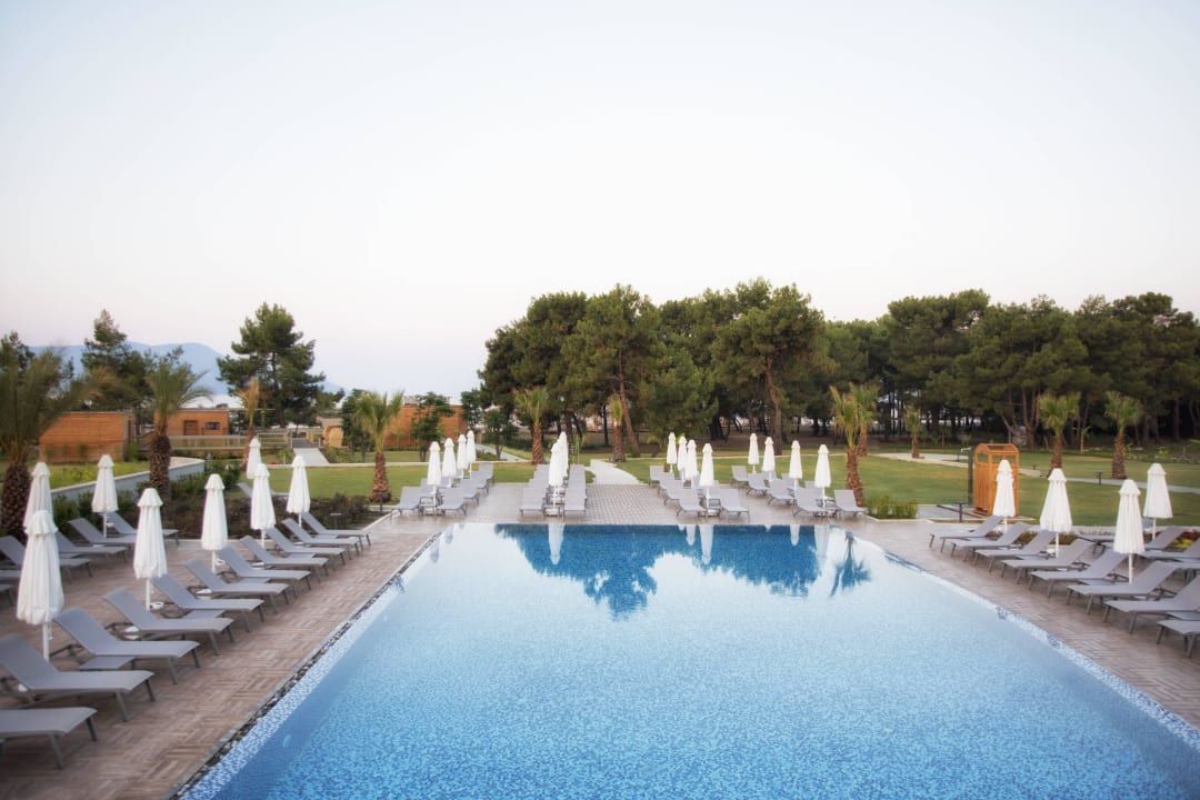 Adult Pool Akra Fethiye Tui Blue Sensatori