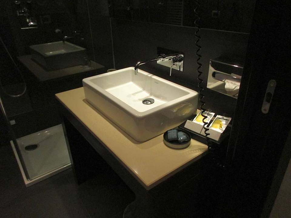 Waschtisch Hotel Diplomatic