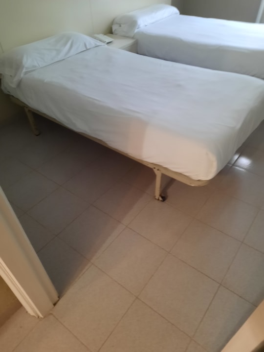 Zimmer Los Olivos Beach Resort