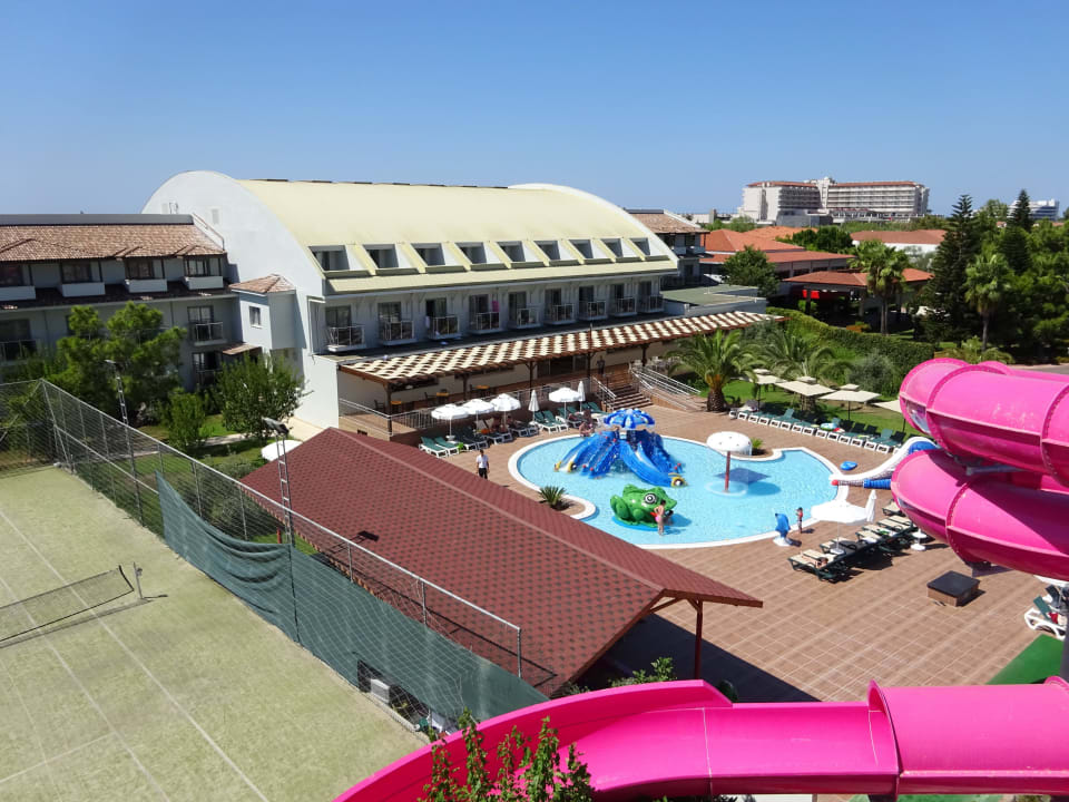 Die neuen Wasserrutschen Hotel Club Nena