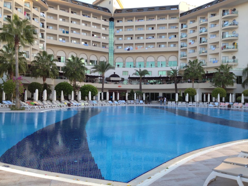Hotel & Pool  Saphir Resort & Spa