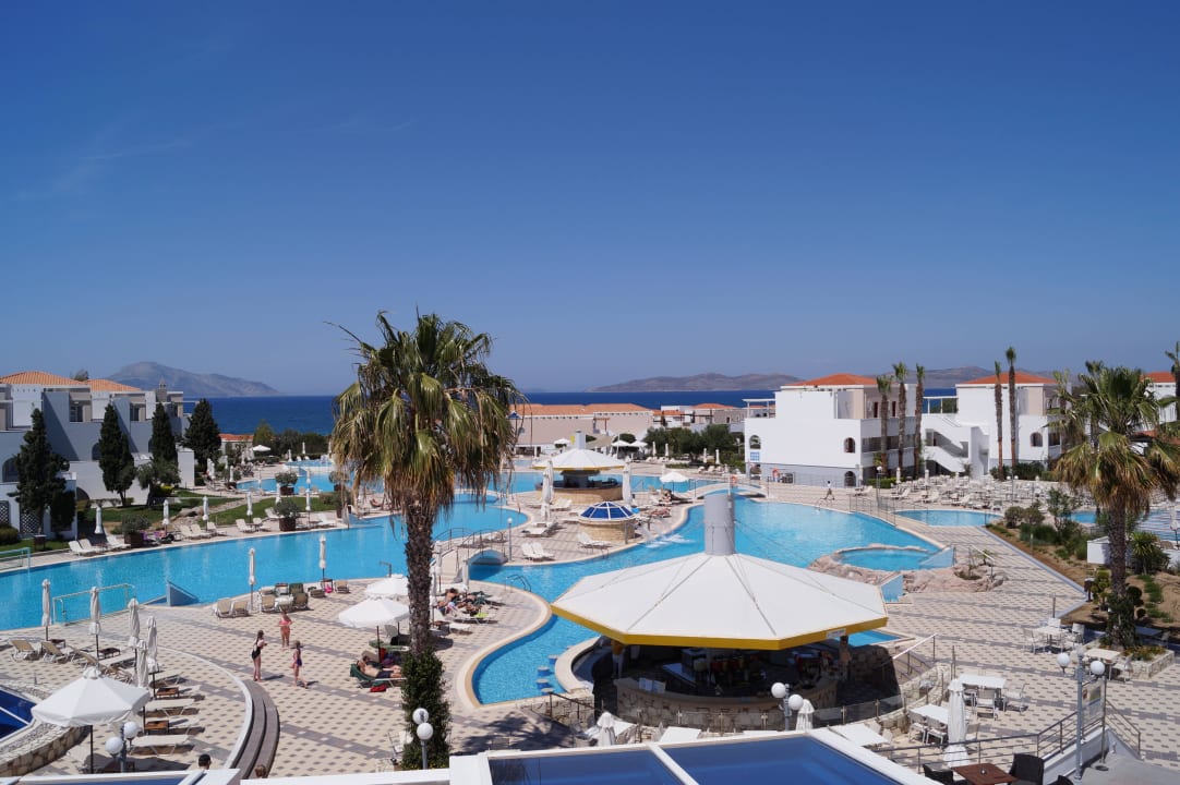 Ausblick aus der Zimmer Atlantica Marmari Palace