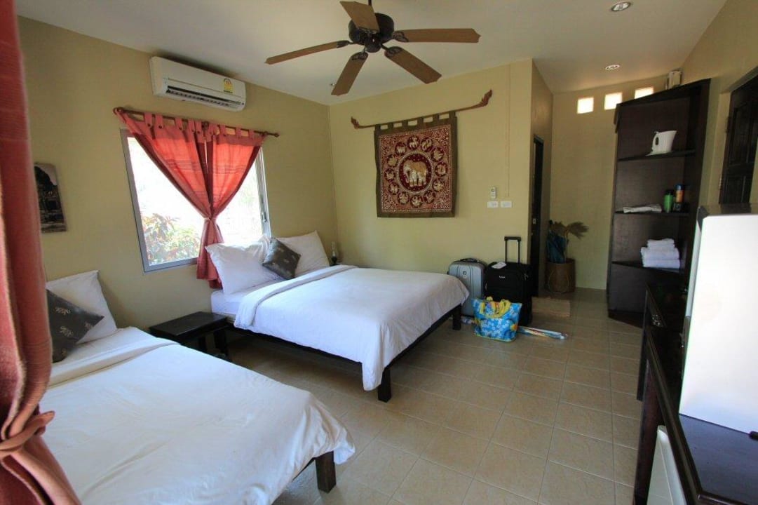 Tropical Daze Room C 10 Hotel Lanta Castaway Resort