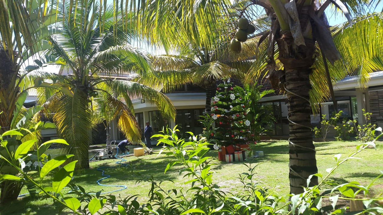 Garten Crystals Beach Resort Belle Mare, a member of Radisson Individuals