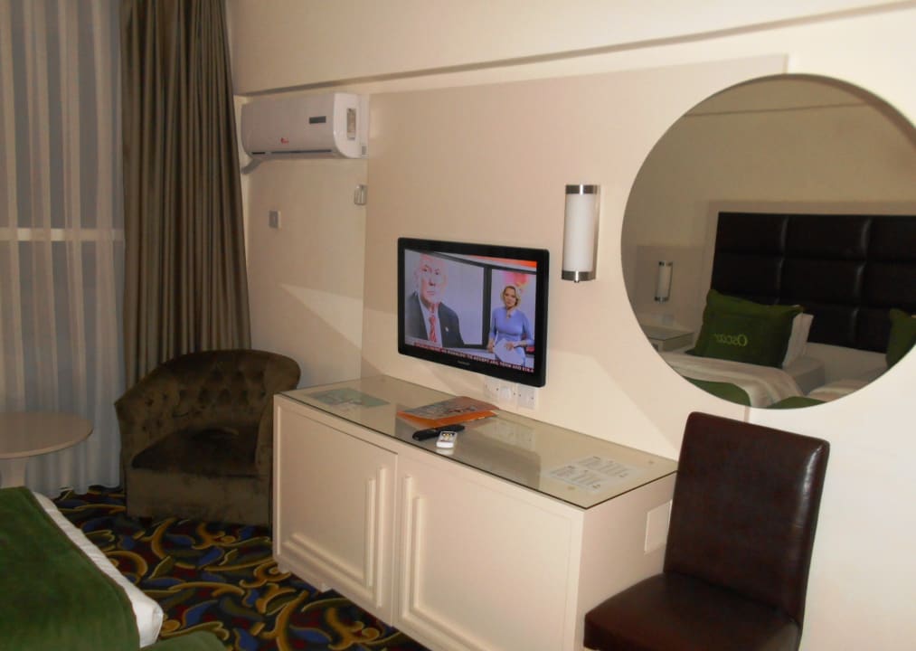 Zimmer Oscar Resort Hotel