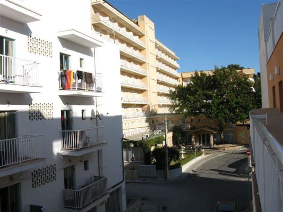 Vom Balkon rechts Hotel Acapulco Ahoi! Urban Beach Hotel