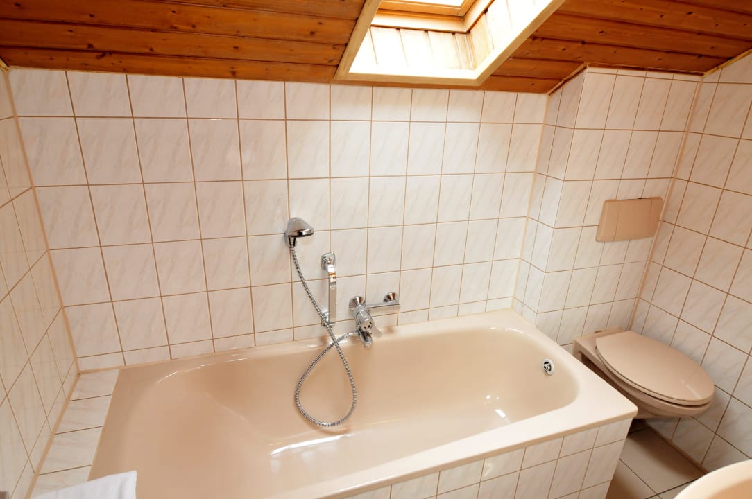 Bad AFRICA Bereich Pension Yvonne Sigg