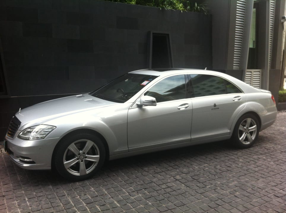 Limo Service Hotel The St. Regis Bangkok