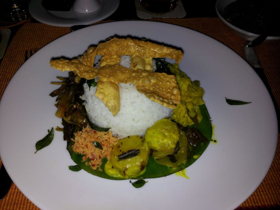 Go Sri Lanka Beef Curry - very hot! Hotel Jetwing Lagoon