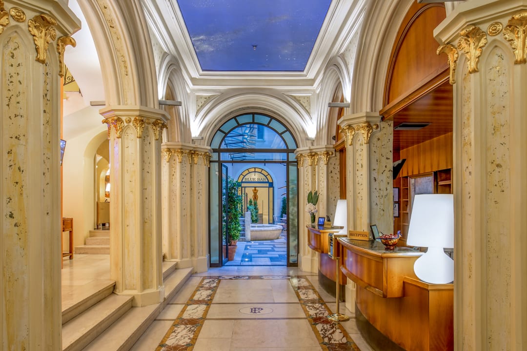 Lobby Hotel Empire Palace