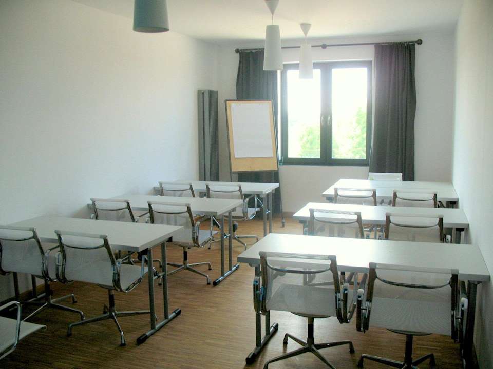 Sala konferencyjna turkusowa Artis Loft Hotel