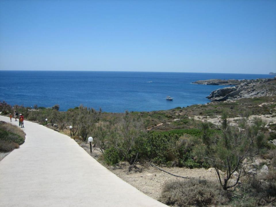 Weg zum Strand Hotel Kalithea Horizon Royal