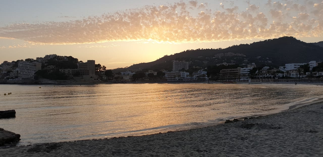 Strand Roc Oberoy