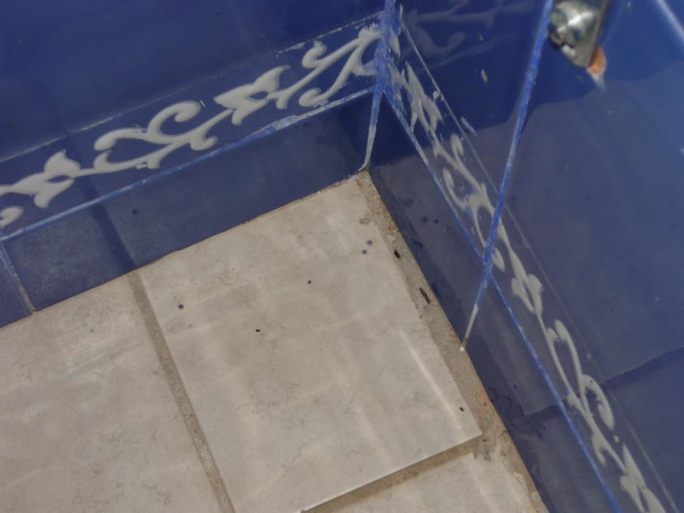 Badezimmer sehr dreckig Ruspina Beach Resort