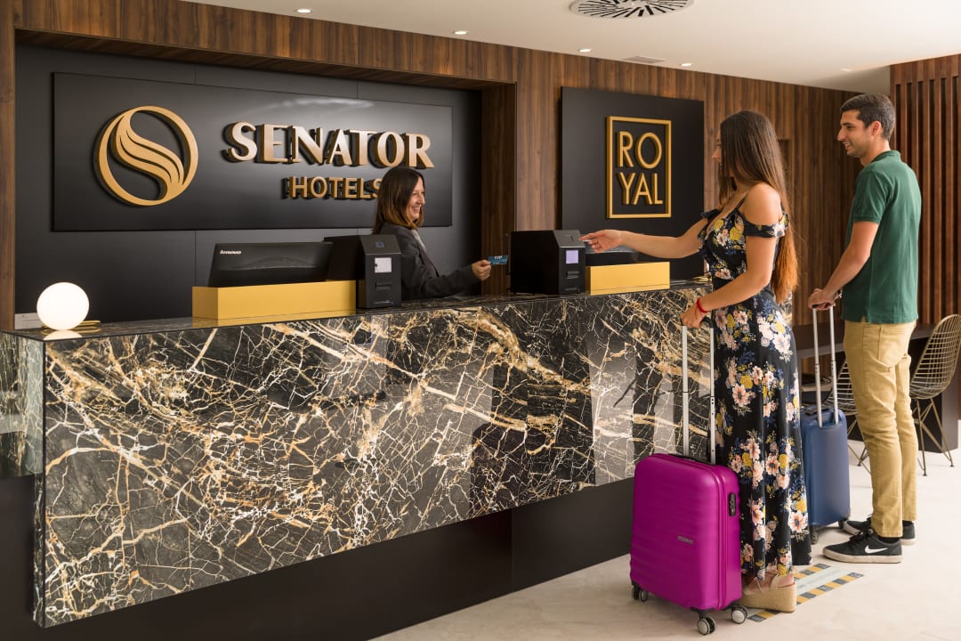 Lobby Senator Gandia Hotel