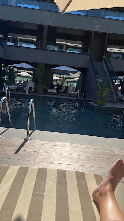 Pool Jacaranda Luxury Resort