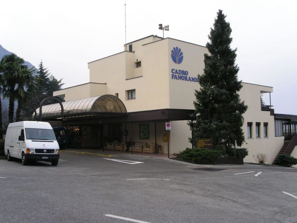 Zufahrt zum Hotel Centro Cadro Panoramica