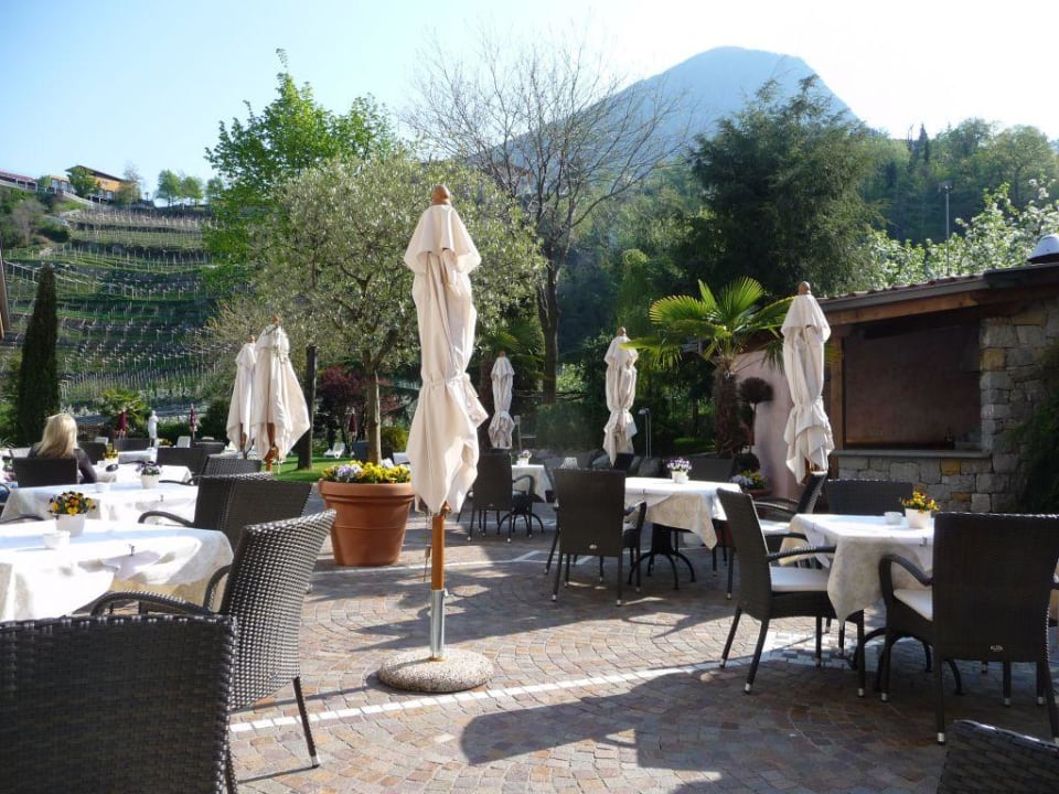 Gartenterrasse II Hotel Burggräflerhof
