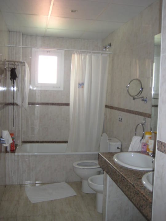 Badezimmer Hotel GHT Maritim